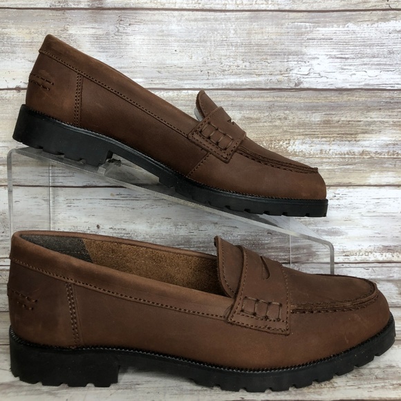 etienne aigner flats